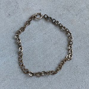 Women’s gold choker